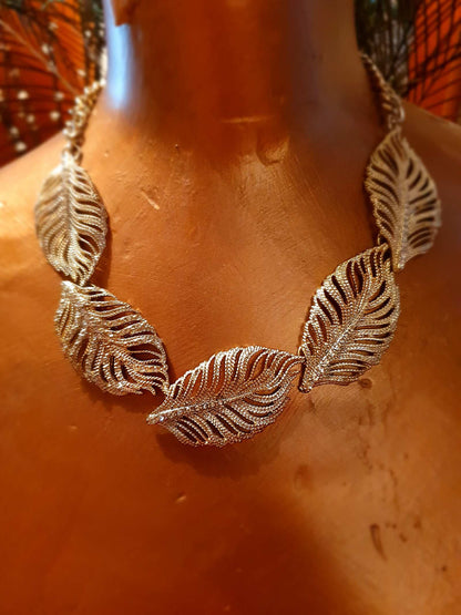 Pre-Loved Y2K Fabulous Diamante Sculptured Leaf Necklace