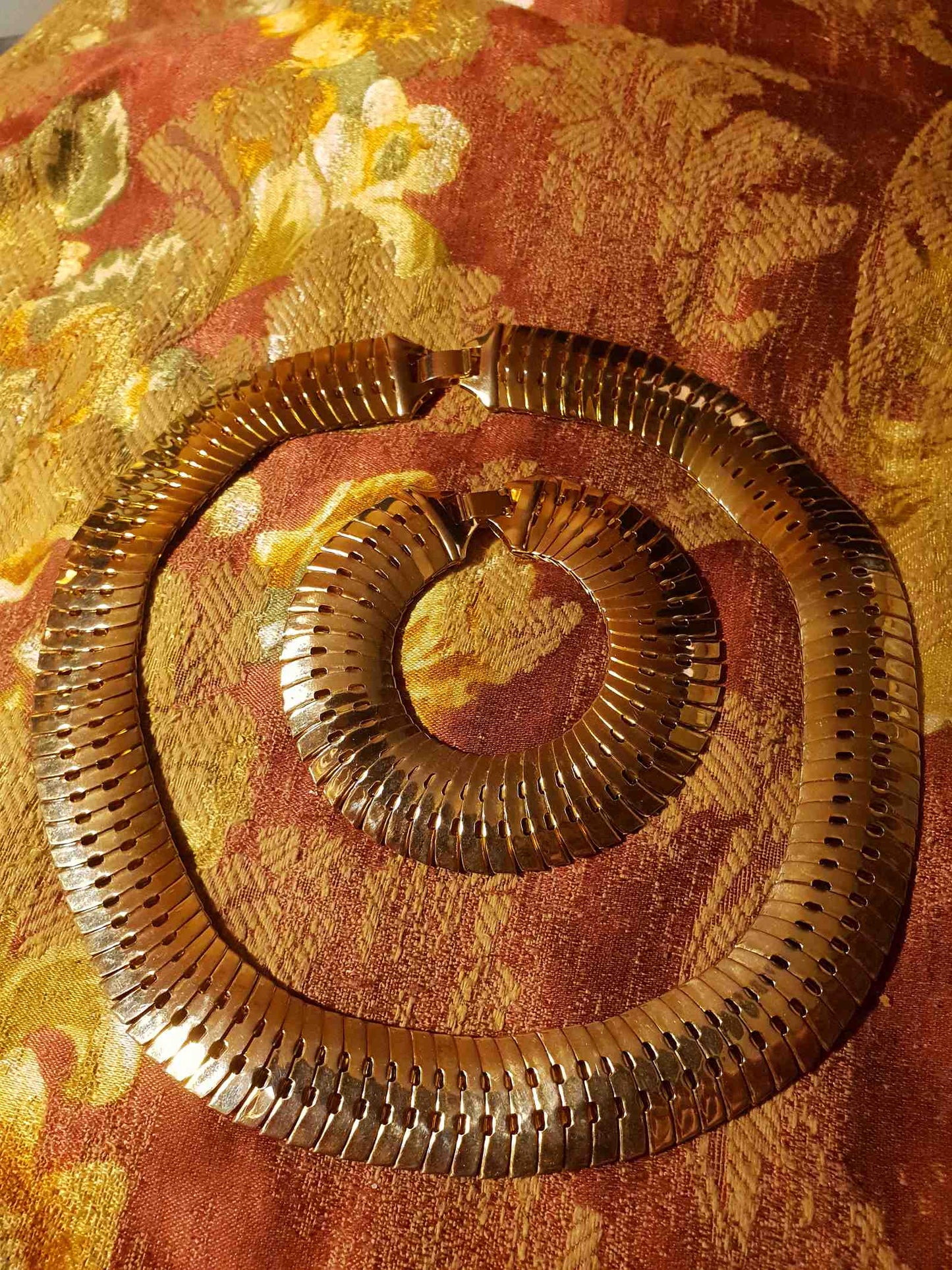 Vintage 1970s Gold Tone Snake Chain Necklace Bracelet Set Demi Parure - RARE