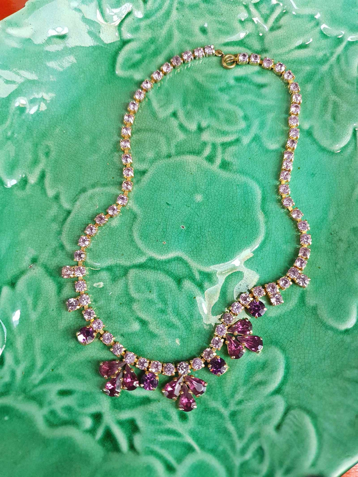 Vintage 1940s Purple Rhinestone Necklace Gold-Tone