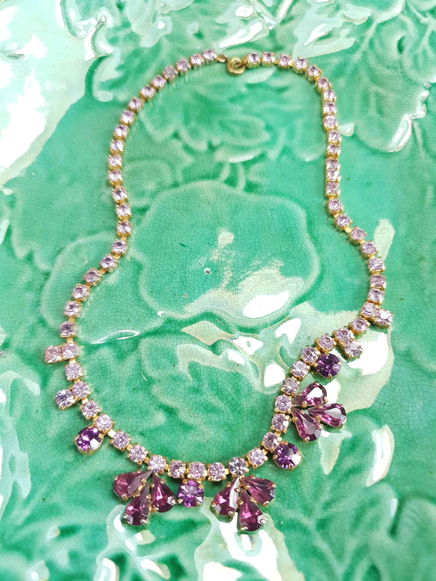 Vintage 1940s Purple Rhinestone Necklace Gold-Tone