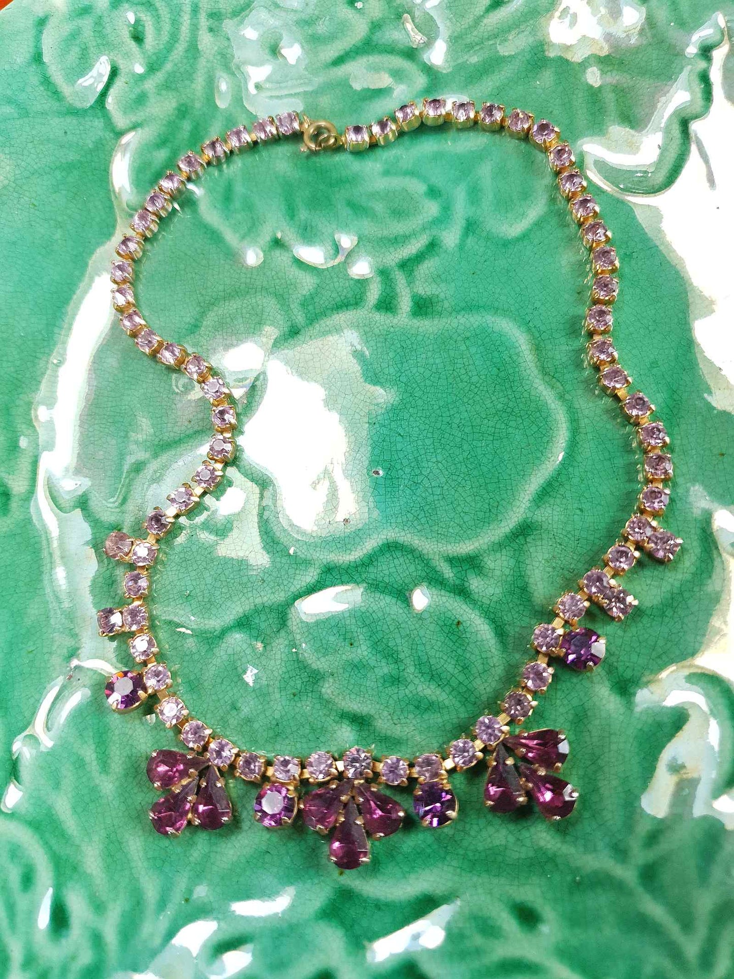 Vintage 1940s Purple Rhinestone Necklace Gold-Tone