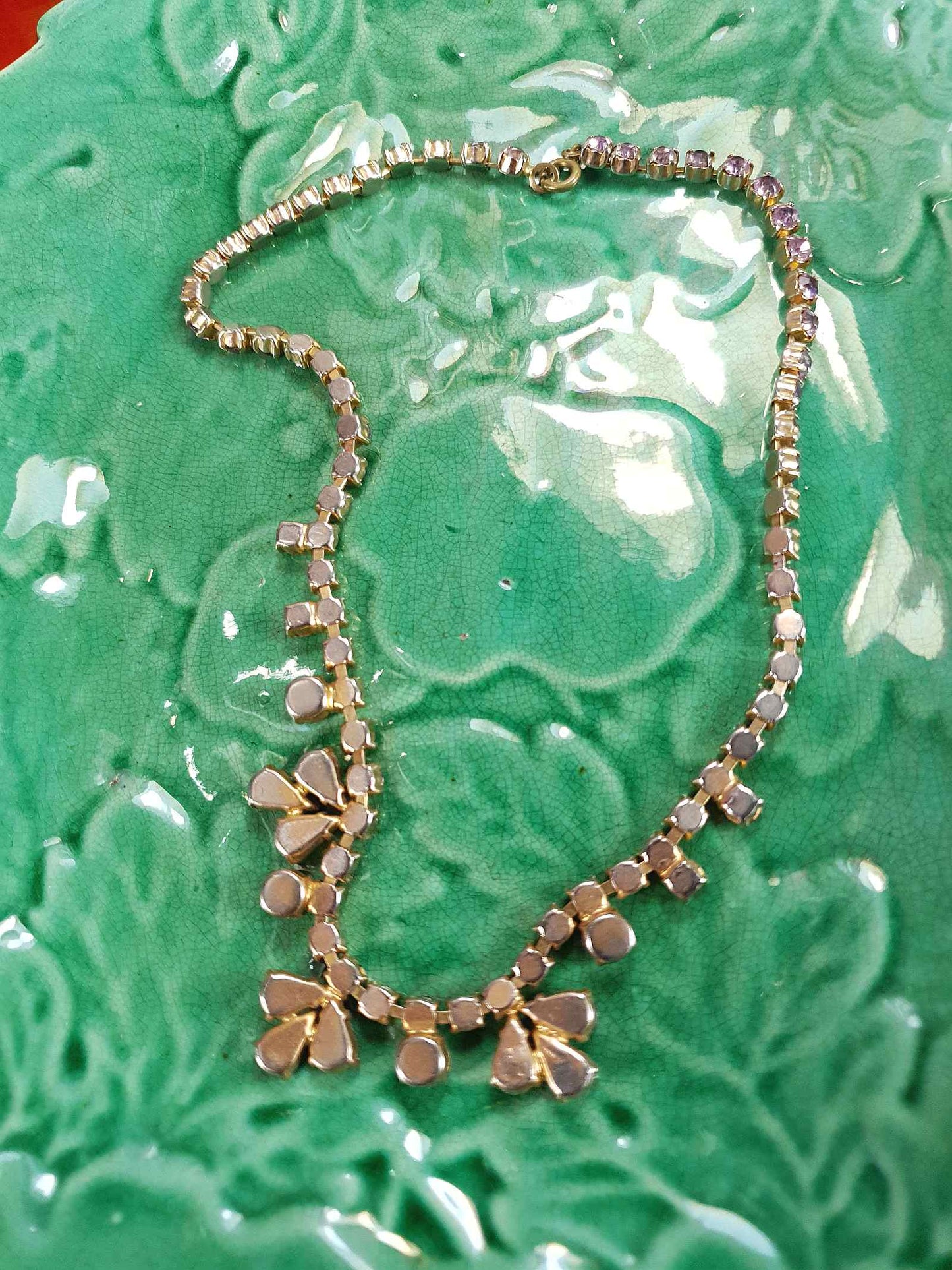 Vintage 1940s Purple Rhinestone Necklace Gold-Tone