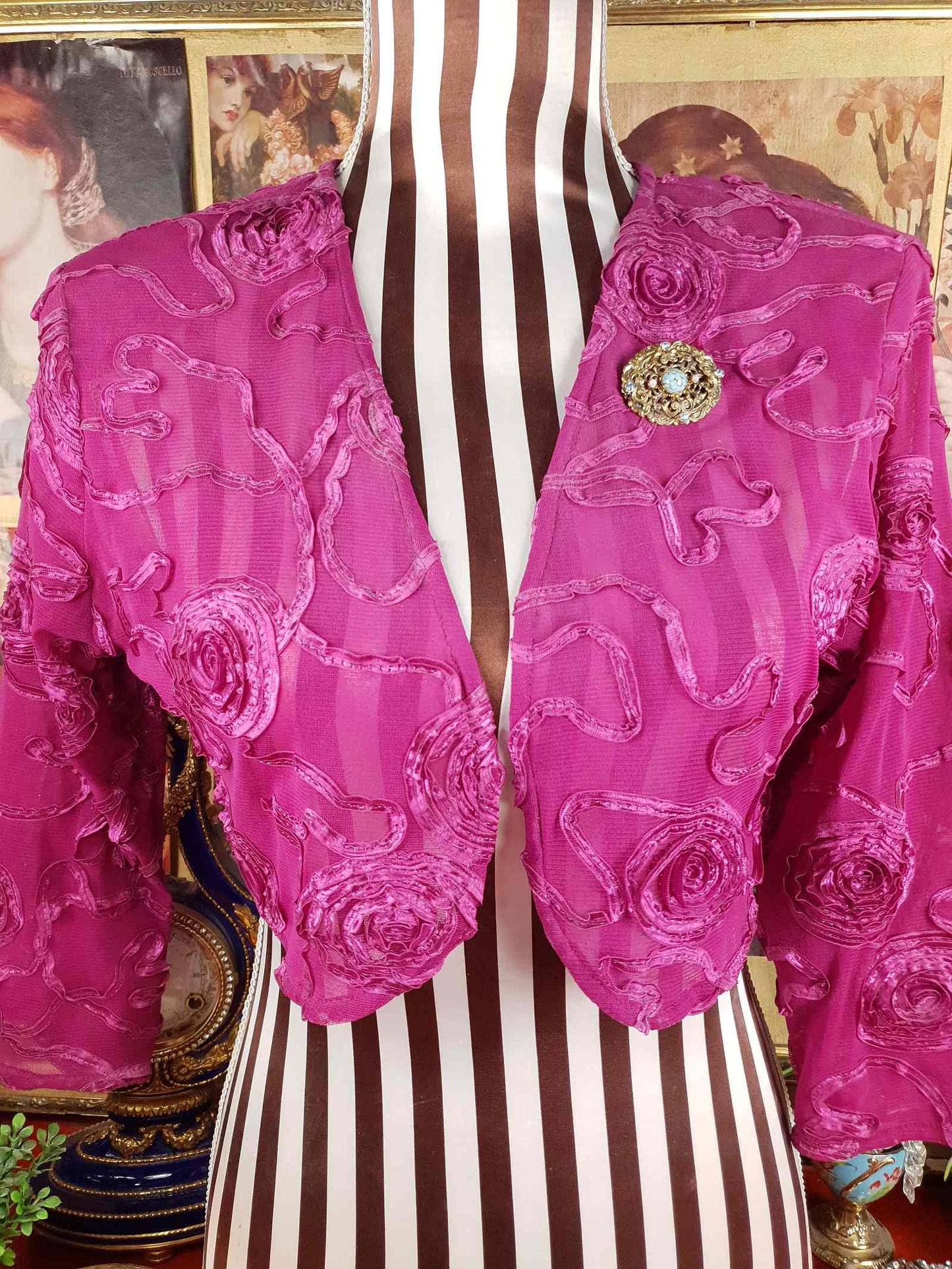 Vintage 1940s Czech Filigree Blue Rhinestone Brooch