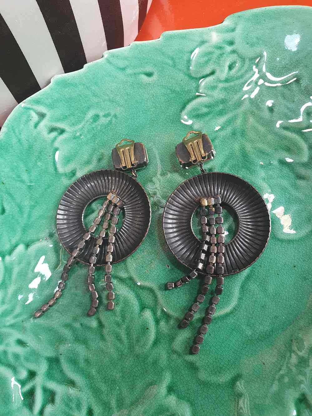 Vintage 1950s Circle Dangle Drop Rhinestone Earrings - Clip-On