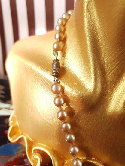Vintage 1950s Golden Honey Glass Pearl Necklace Choker Graduated Hand-Knotted