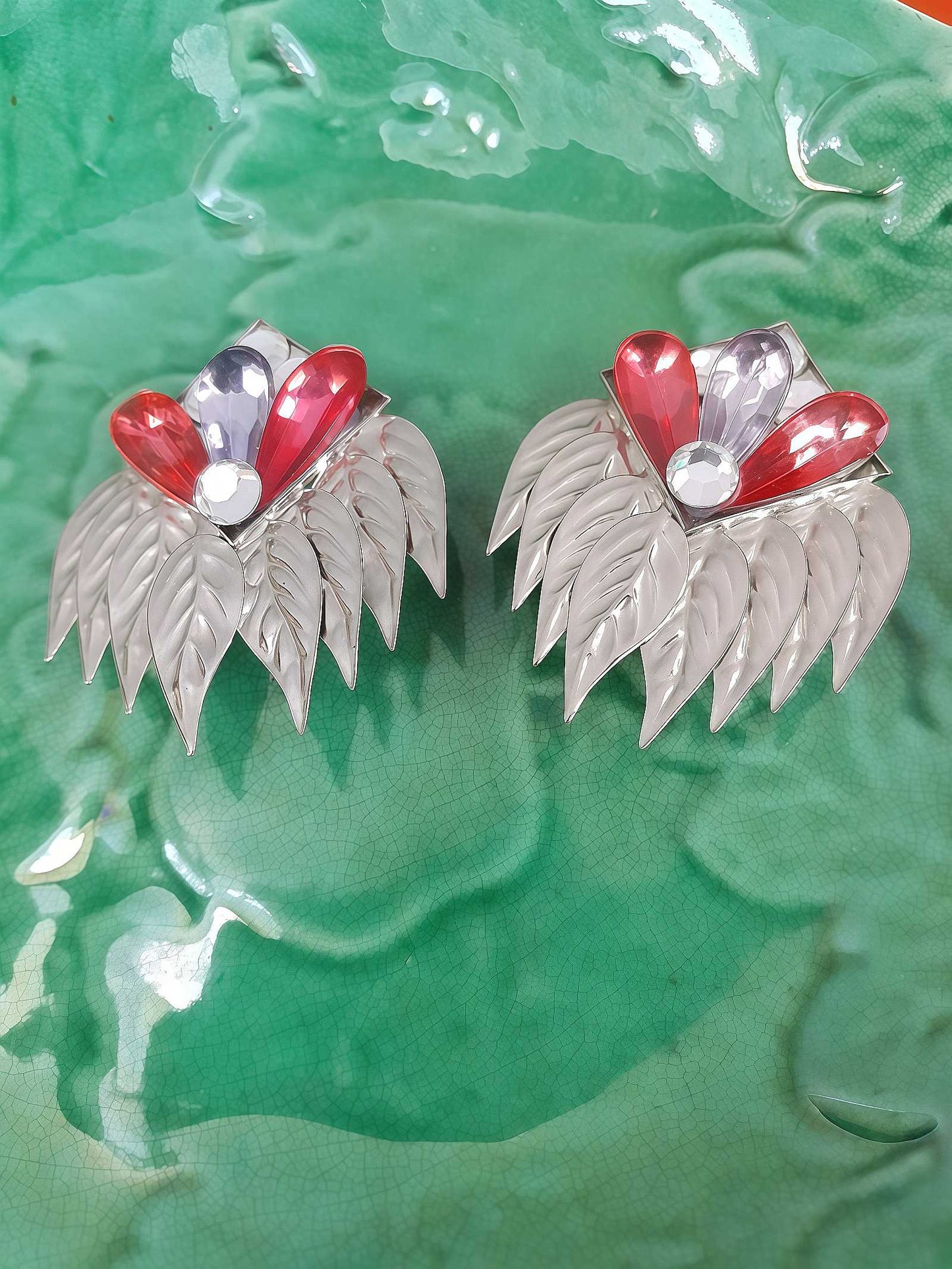 Vintage 1950s Metal Feather Statement Earrings Silver-Tone Clip-Ons Pink Rhinestone