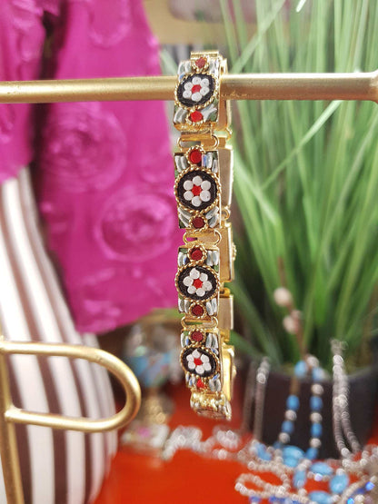 Vintage 1950s Italian Venetian Glass Micro Mosaic Bracelet – Red & White Daisy