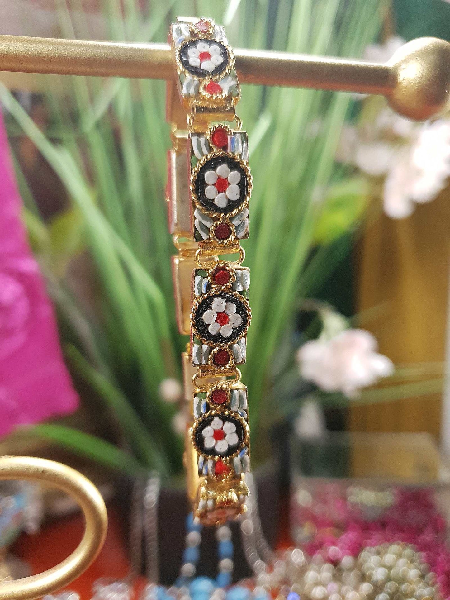 Vintage 1950s Italian Venetian Glass Micro Mosaic Bracelet – Red & White Daisy