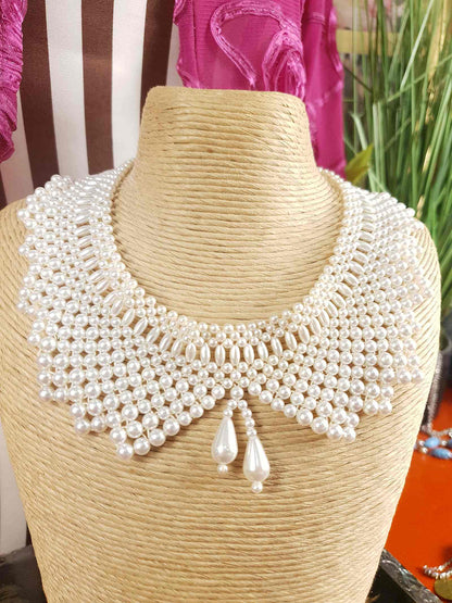 Vintage 1950s White Glass Pearl Collar Necklace Bib Statement