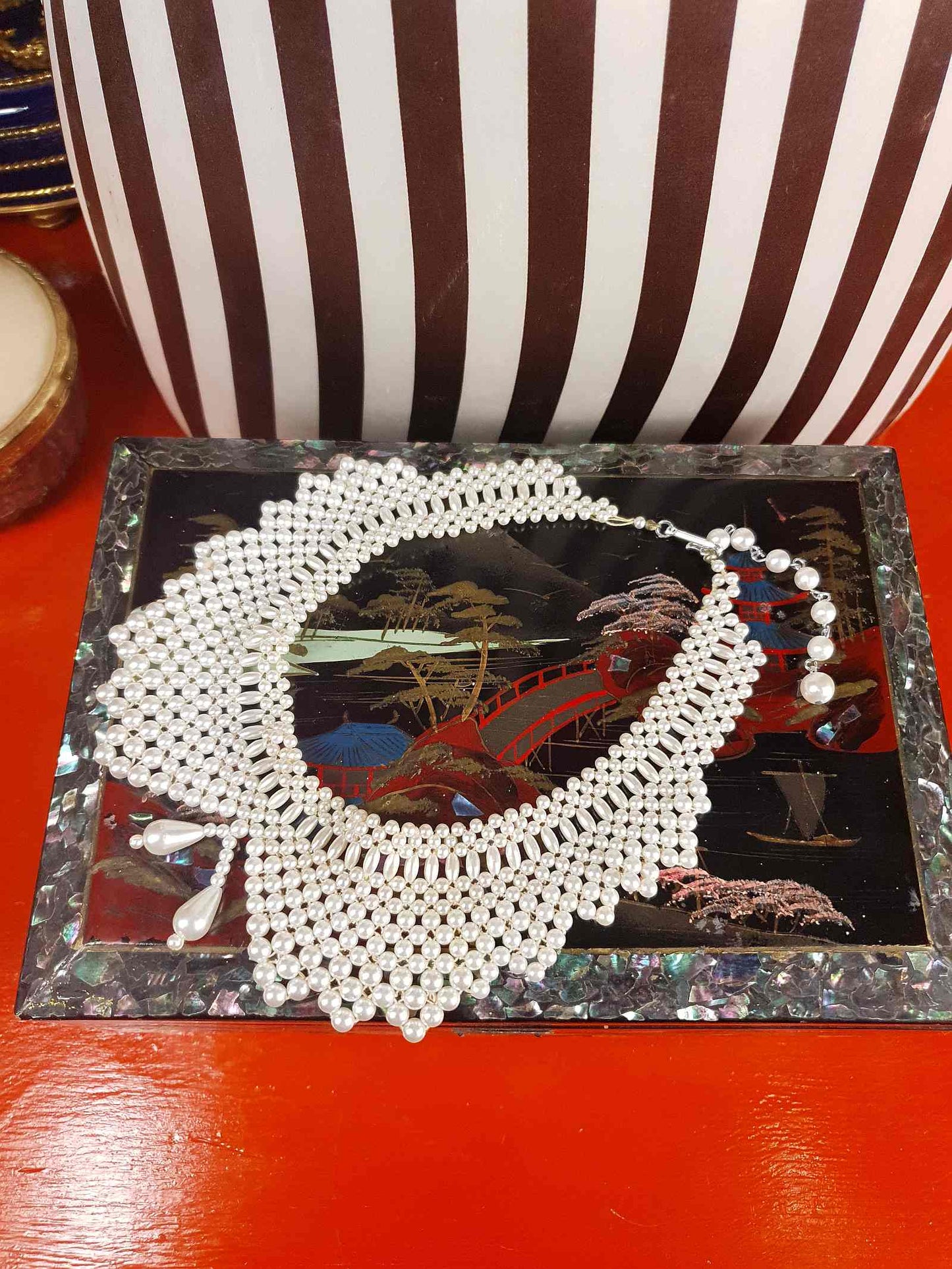 Vintage 1950s White Glass Pearl Collar Necklace Bib Statement