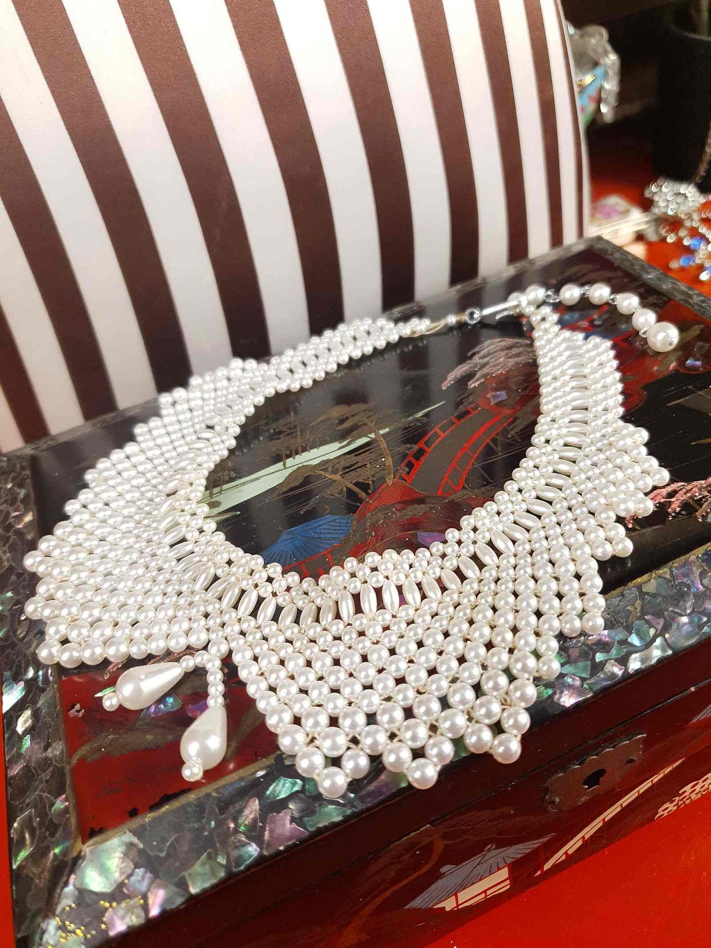 Vintage 1950s White Glass Pearl Collar Necklace Bib Statement