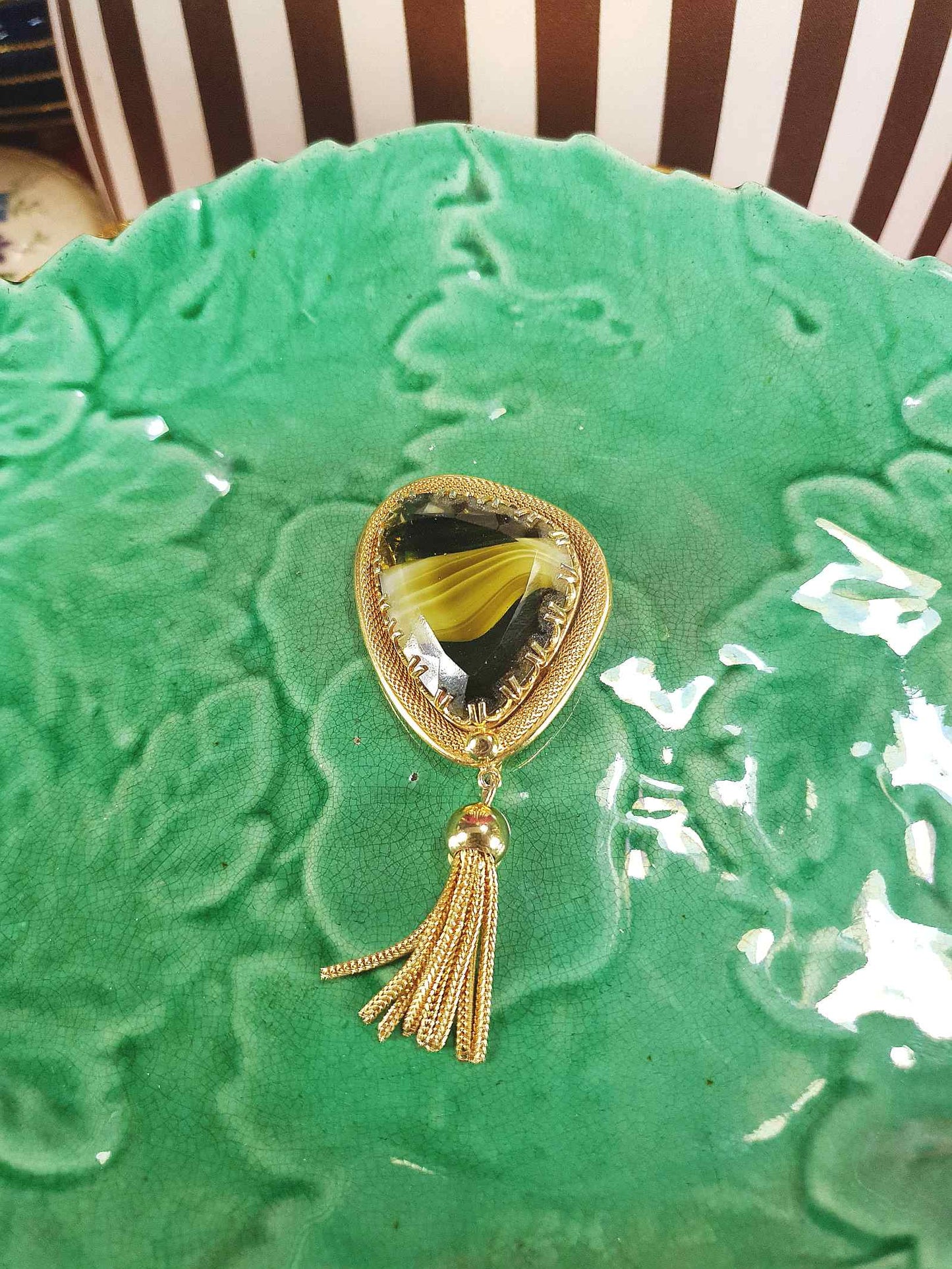 Vintage 1960s Green Spinx Art Glass Tassel Brooch