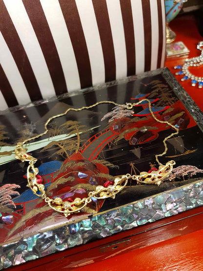 Vintage 1970s Red Rose Necklace Choker Flower Floral Gold-Tone