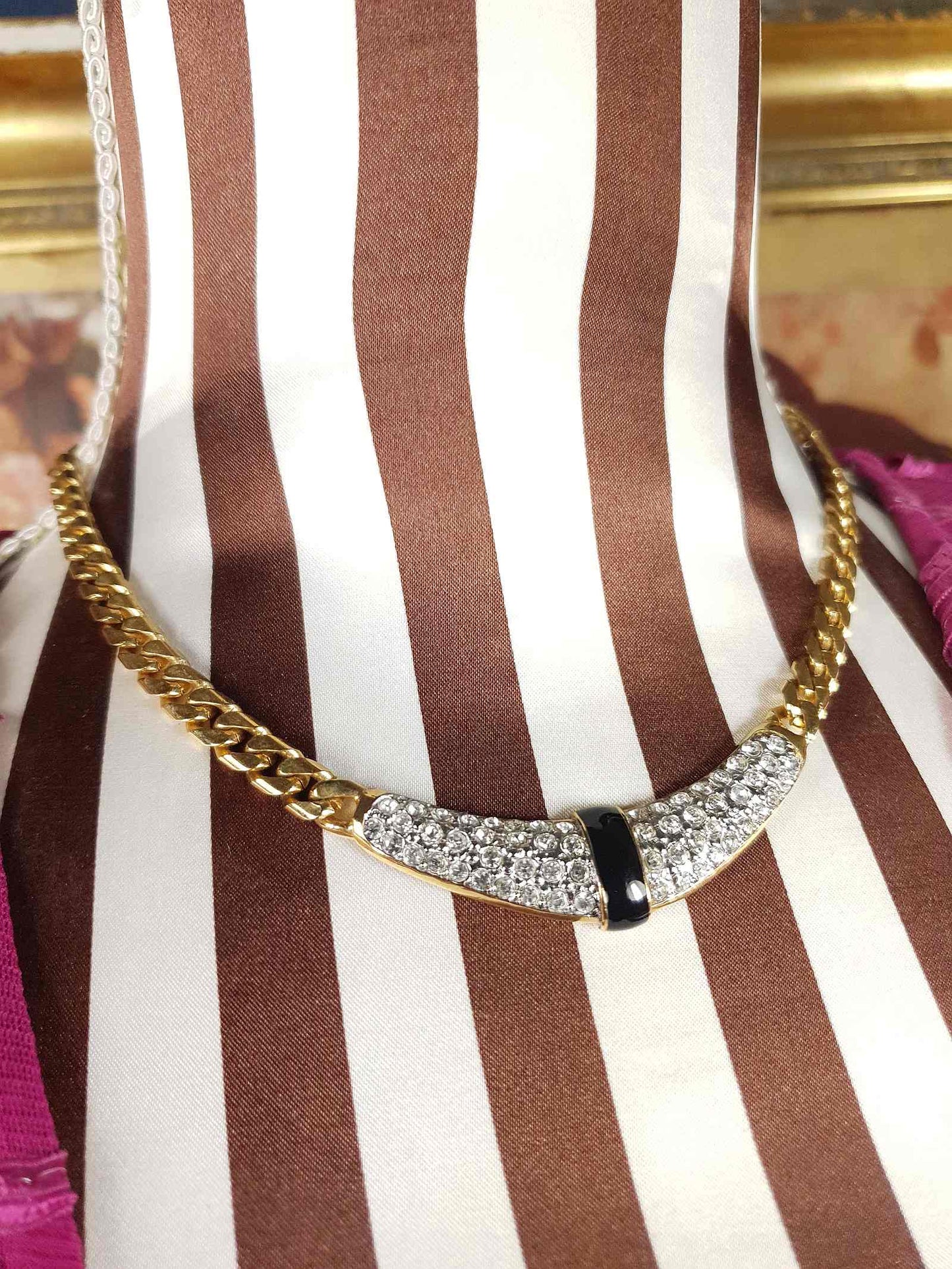Vintage 1970s Rhinestone Curb Chain Necklace Choker Retro Gold-Tone