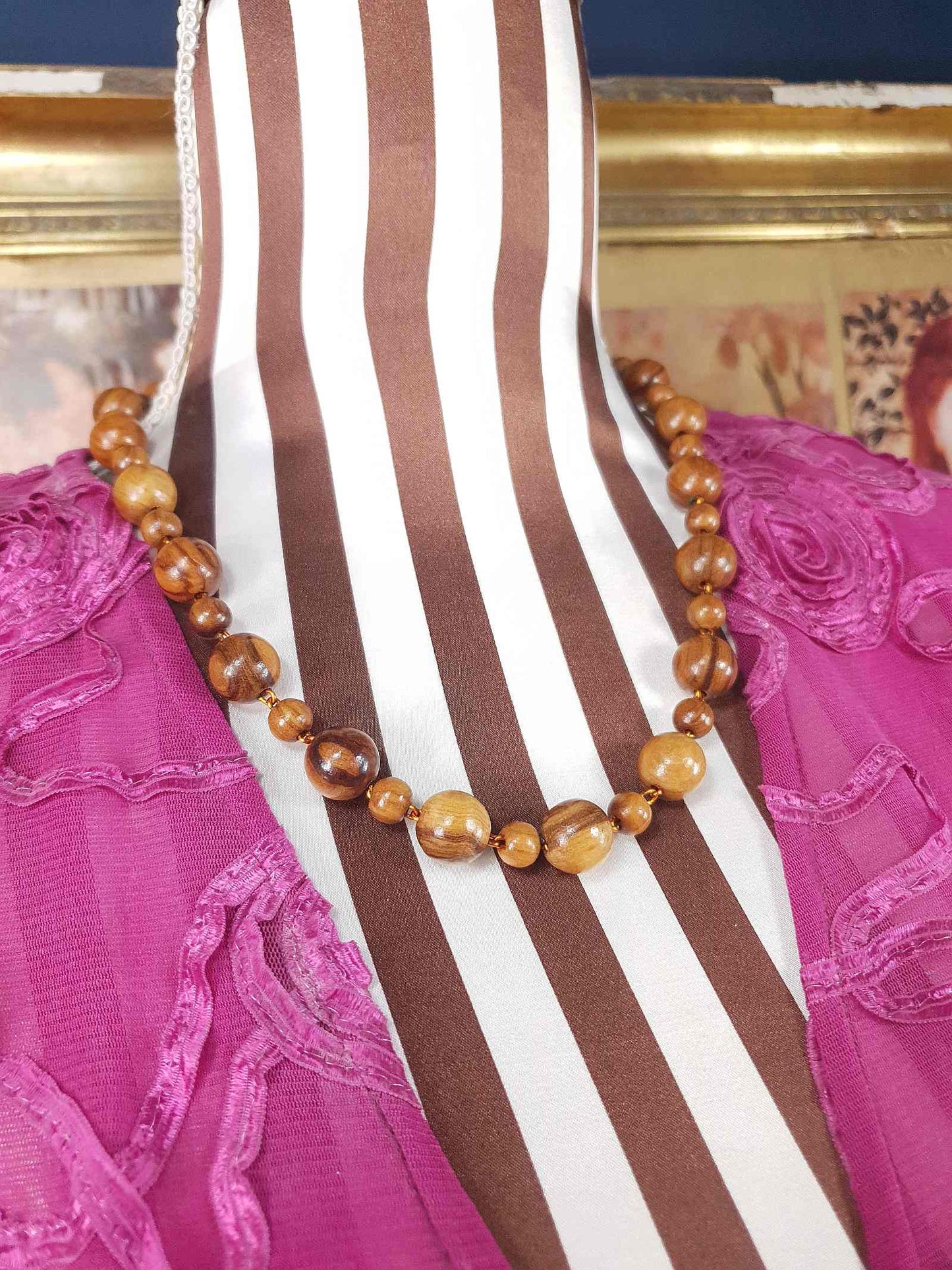 Vintage 1970s Chestnut Brown Wooden Bead Necklace Boho Retro