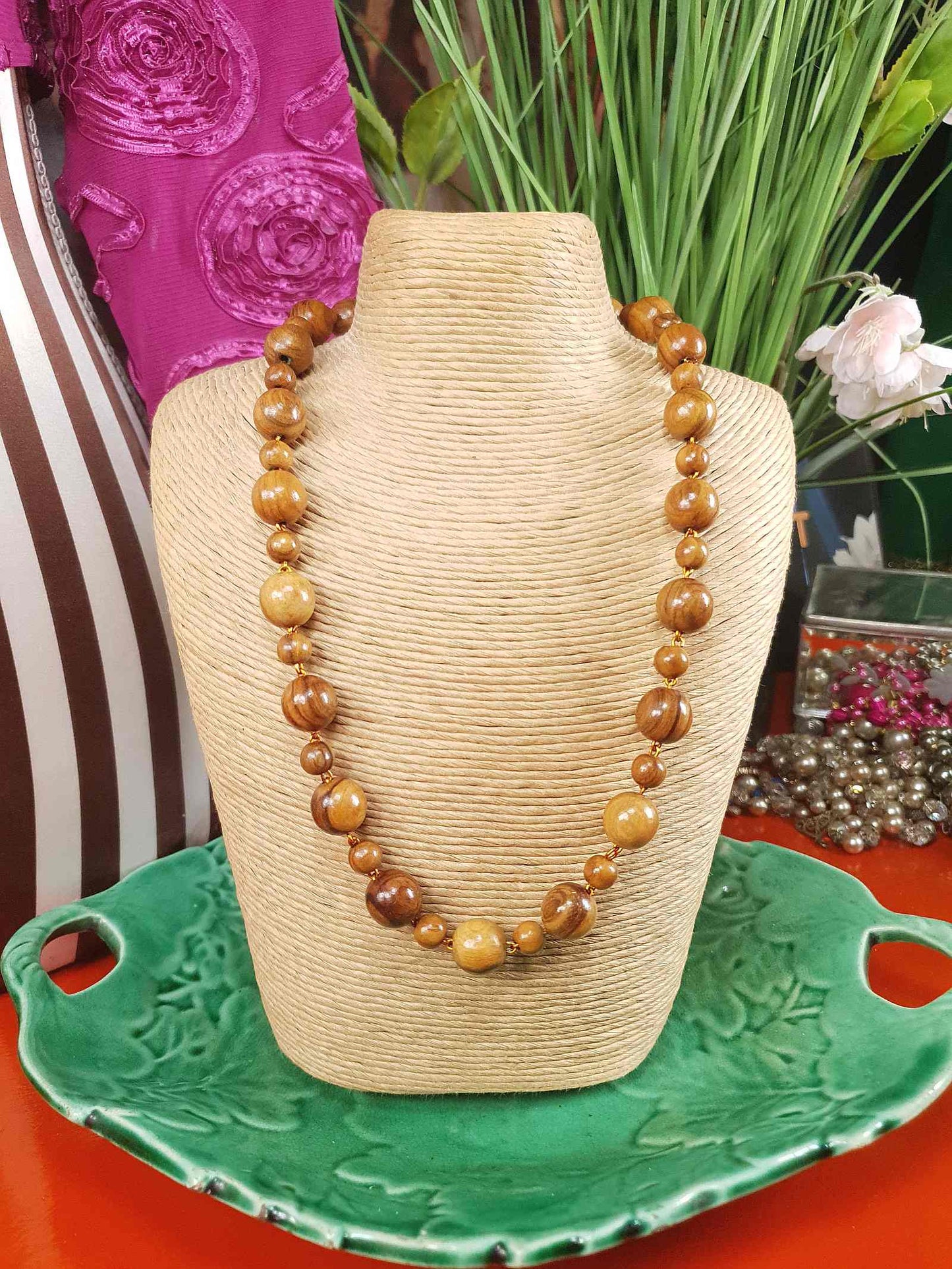 Vintage 1970s Chestnut Brown Wooden Bead Necklace Boho Retro