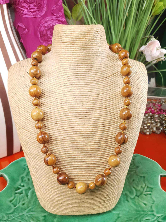 Vintage 1970s Chestnut Brown Wooden Bead Necklace Boho Retro