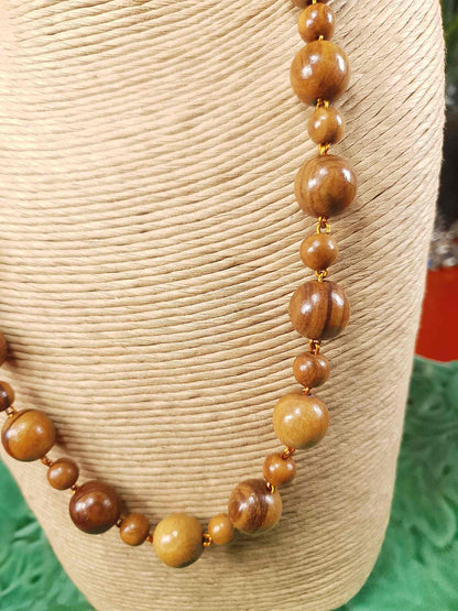 Vintage 1970s Chestnut Brown Wooden Bead Necklace Boho Retro