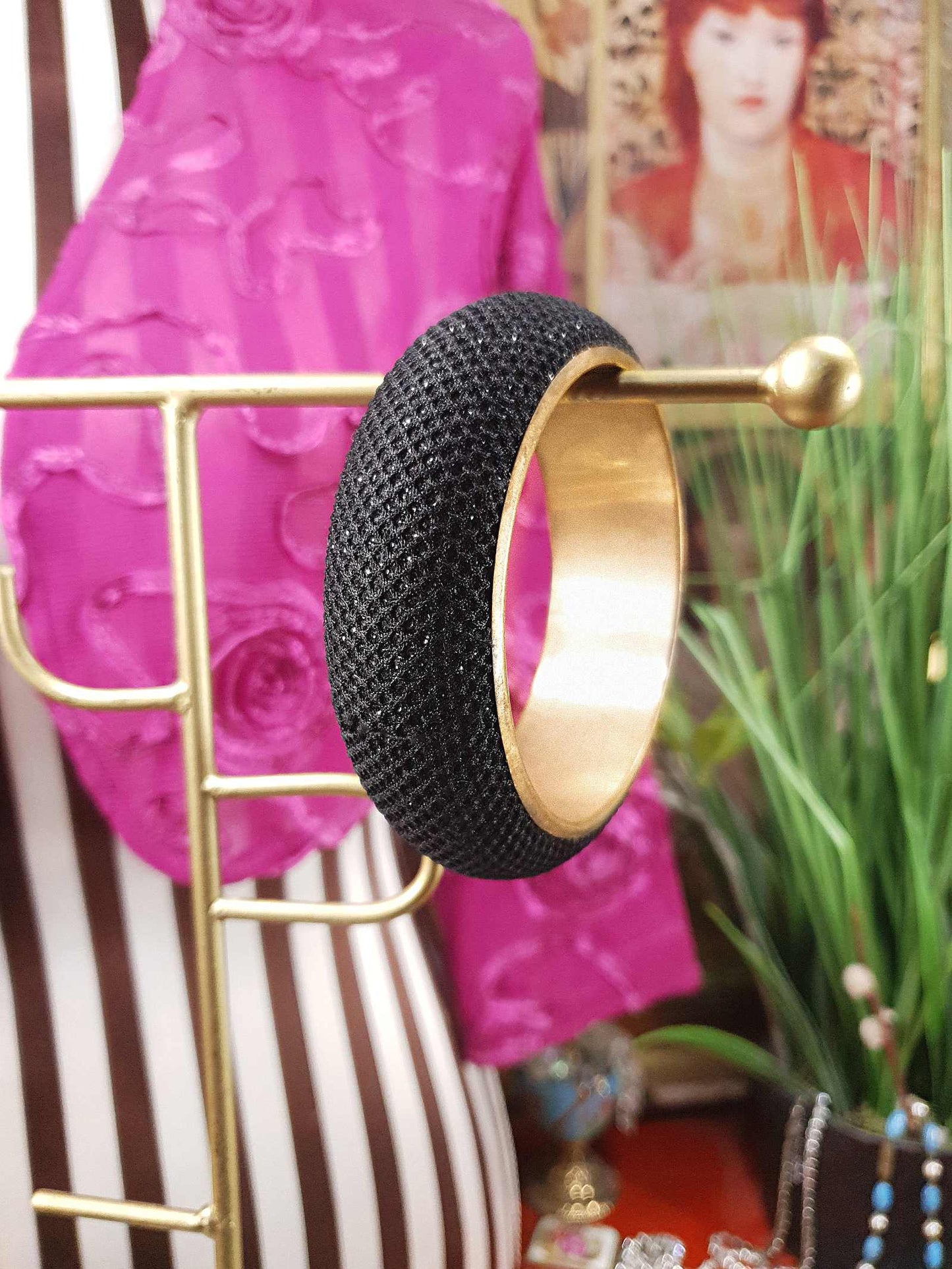 Vintage 1980s Black Mesh Glitter Brass Bangle Bracelet