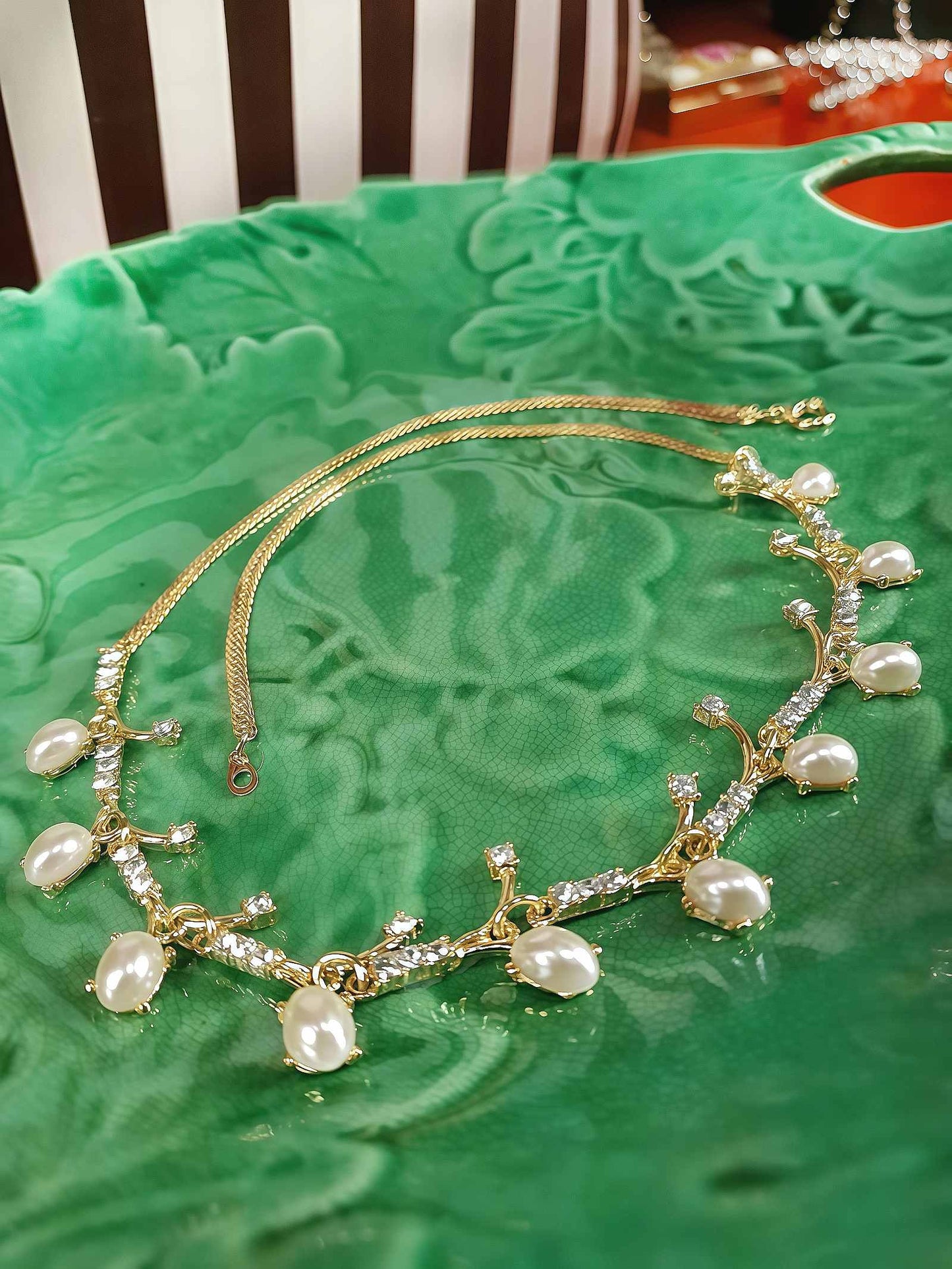 Vintage 1980s White Glass Pearl Rhinestone Necklace Gold-Tone