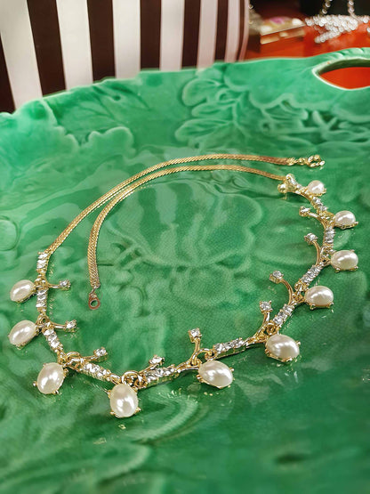 Vintage 1980s White Glass Pearl Rhinestone Necklace Gold-Tone