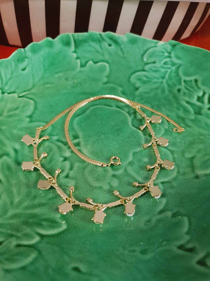 Vintage 1980s White Glass Pearl Rhinestone Necklace Gold-Tone