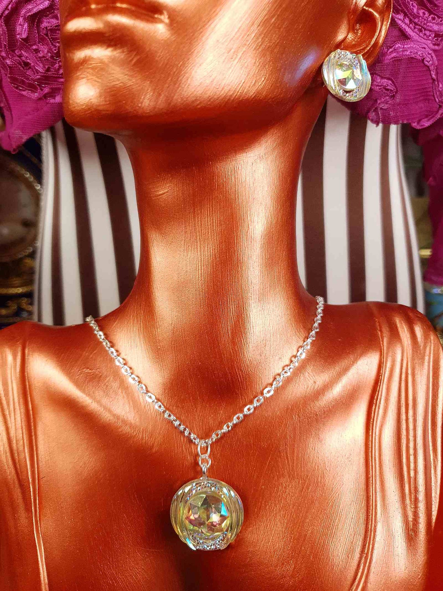 Vintage Aurora Borealis Resin Necklace Earrings Set Y2K