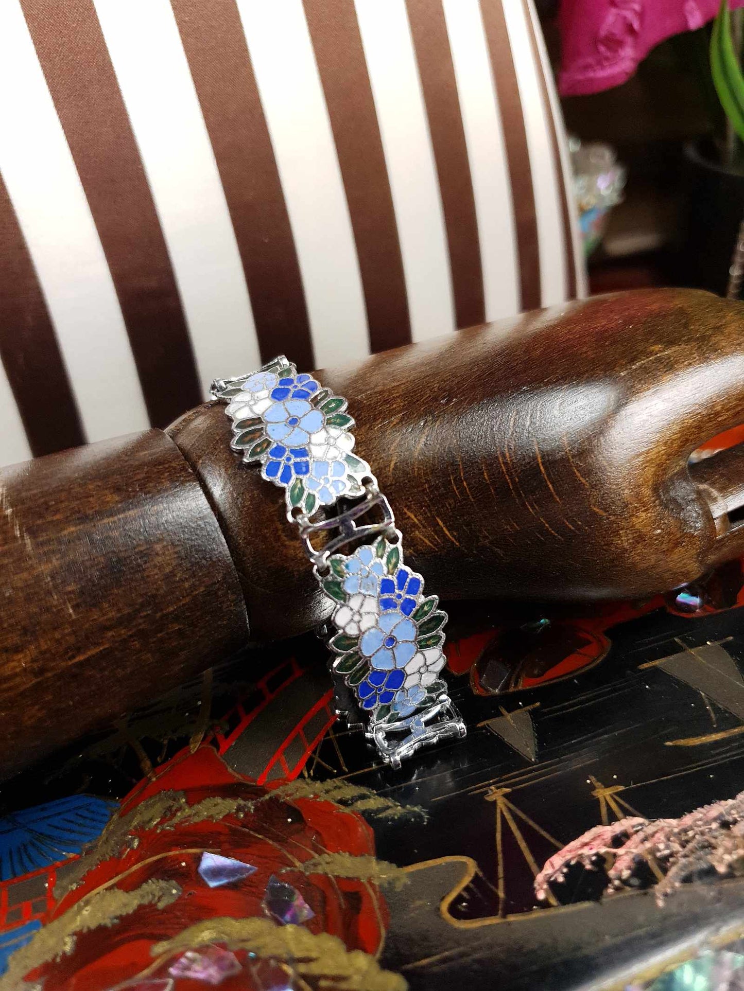 Vintage 1980s Blue Floral Cloisonne Bracelet Flower