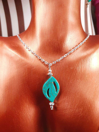 Vintage Y2K Turquoise Resin Necklace Earring Set