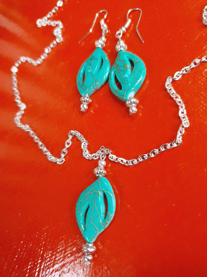 Vintage Y2K Turquoise Resin Necklace Earring Set