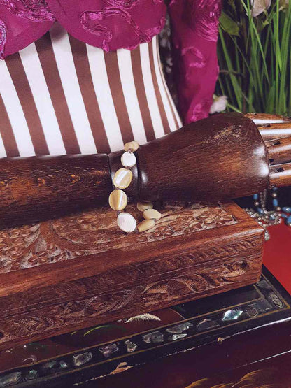 Vintage 1950s Mother of Pearl Bracelet Mid-Century MOP