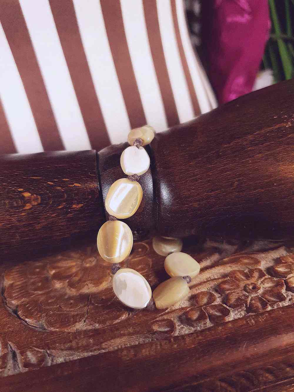 Vintage 1950s Mother of Pearl Bracelet Mid-Century MOP