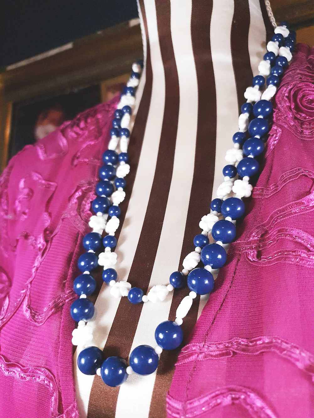 Vintage 1960s Navy White Necklace 25" Flower Floral Two Strand