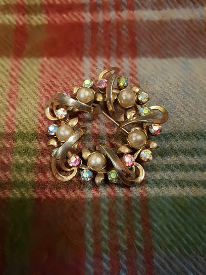 Vintage Wreath Aurora Borealis Rhinestone Brooch  1960s Faux Pearl Gold Tone AB