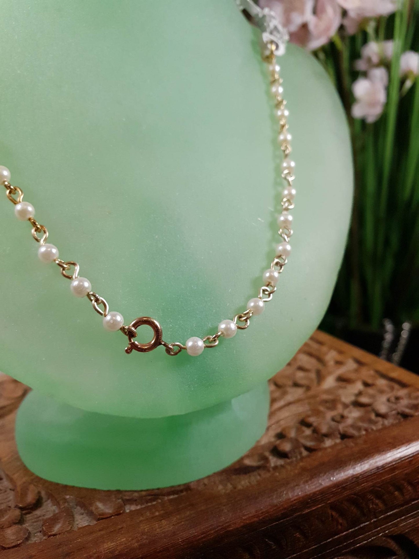 Vintage 1960s Carved Resin Necklace 17" White Floral Faux Pearl Gold Tone RARE