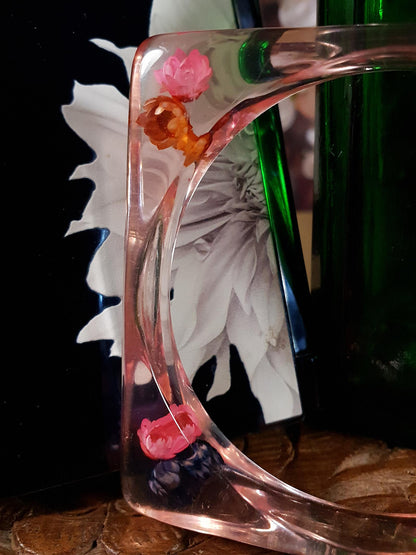 Vintage 1960s Lucite Flower Bangle Bracelet - RARE