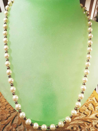 Vintage 1960s White Glass Pearl Necklace 18" Pearls Retro