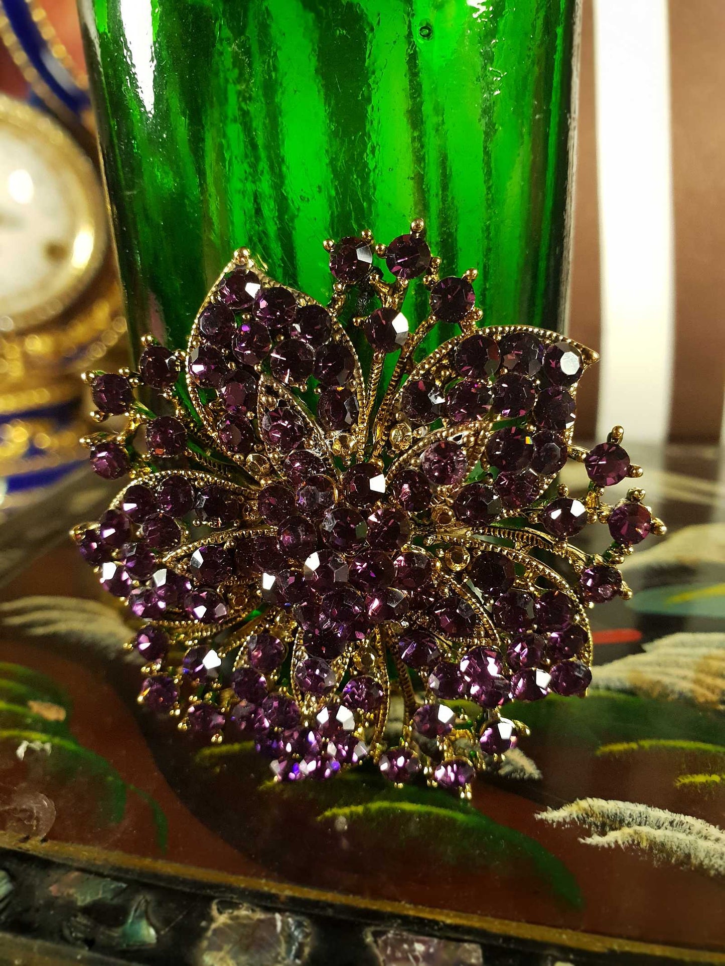 Pre-owned Purple Rhinestone Brooch Flower Gold Tone Diamante