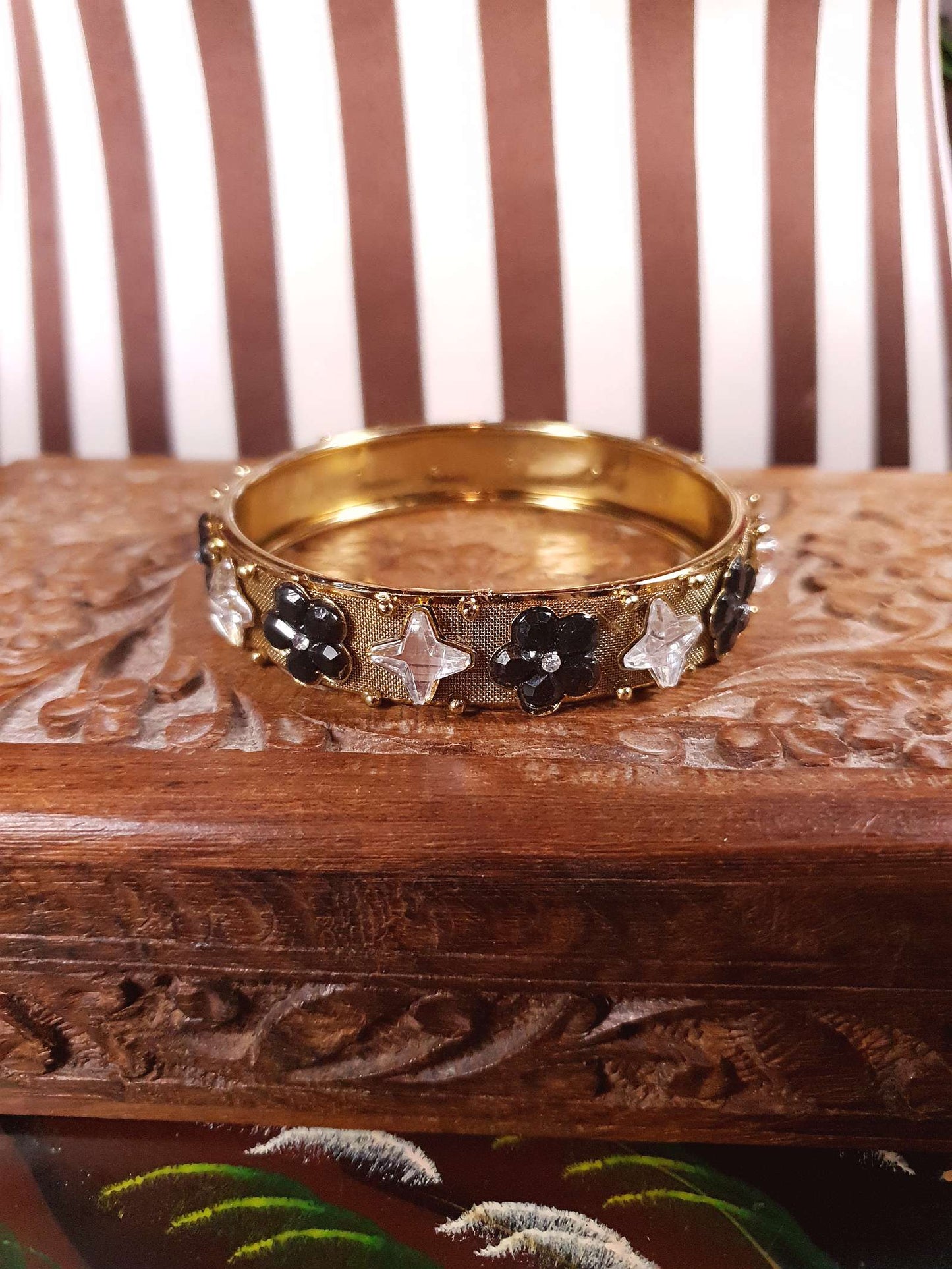 Vintage Rhinestone Mesh Bangle Bracelet 1960s Flower Floral Retro Glam Gold Tone