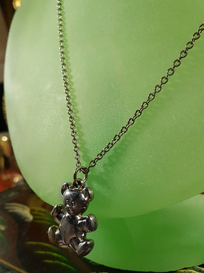 Vintage 1970s Teddy Bear Necklace 20" Silver Tone Pendant Retro