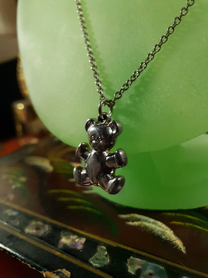 Vintage 1970s Teddy Bear Necklace 20" Silver Tone Pendant Retro