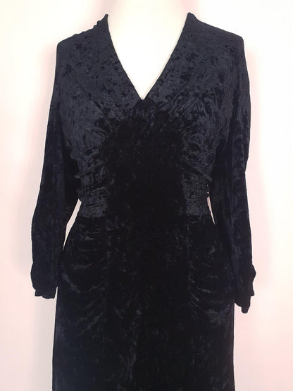 Vintage Black Velvet Midi Dress 1960s - Size 10/12 LBD