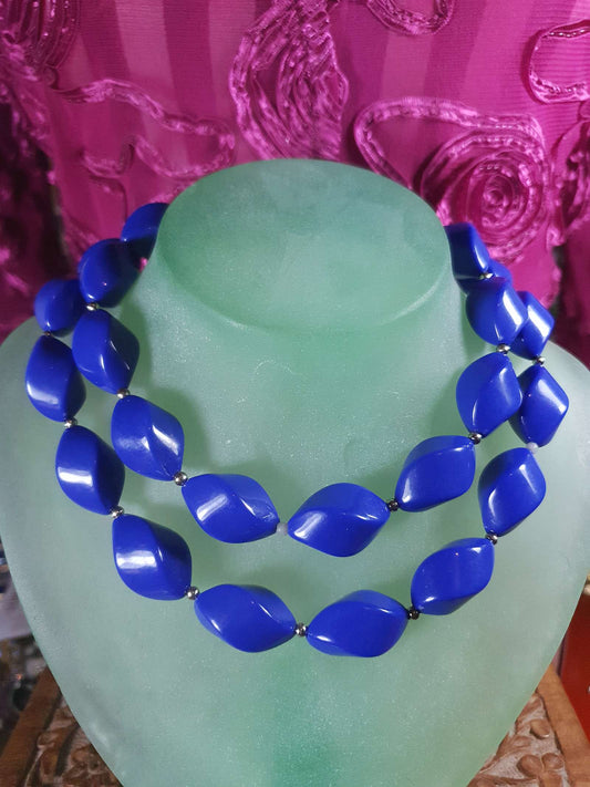 Vintage 1960s Purple Bead Necklace 29" Retro