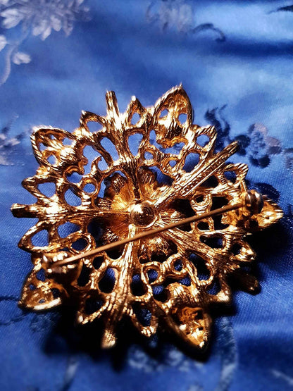 Vintage 1960s Hollywood Rhinestone Victorian Style Brooch