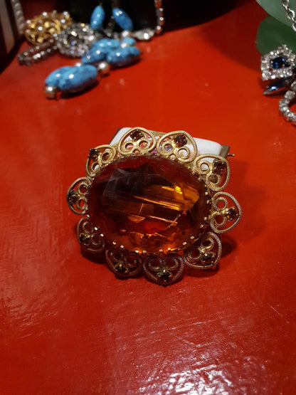 Vintage 1960s Ornate Scroll Brooch Diamante Gold Tone Rhinestone Pin
