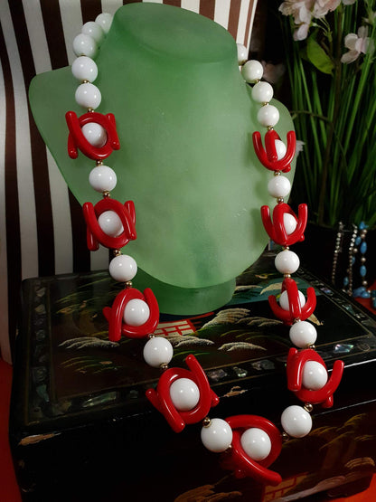 Vintage 1960s Mod Necklace 25" Red White Resin Retro - Rare