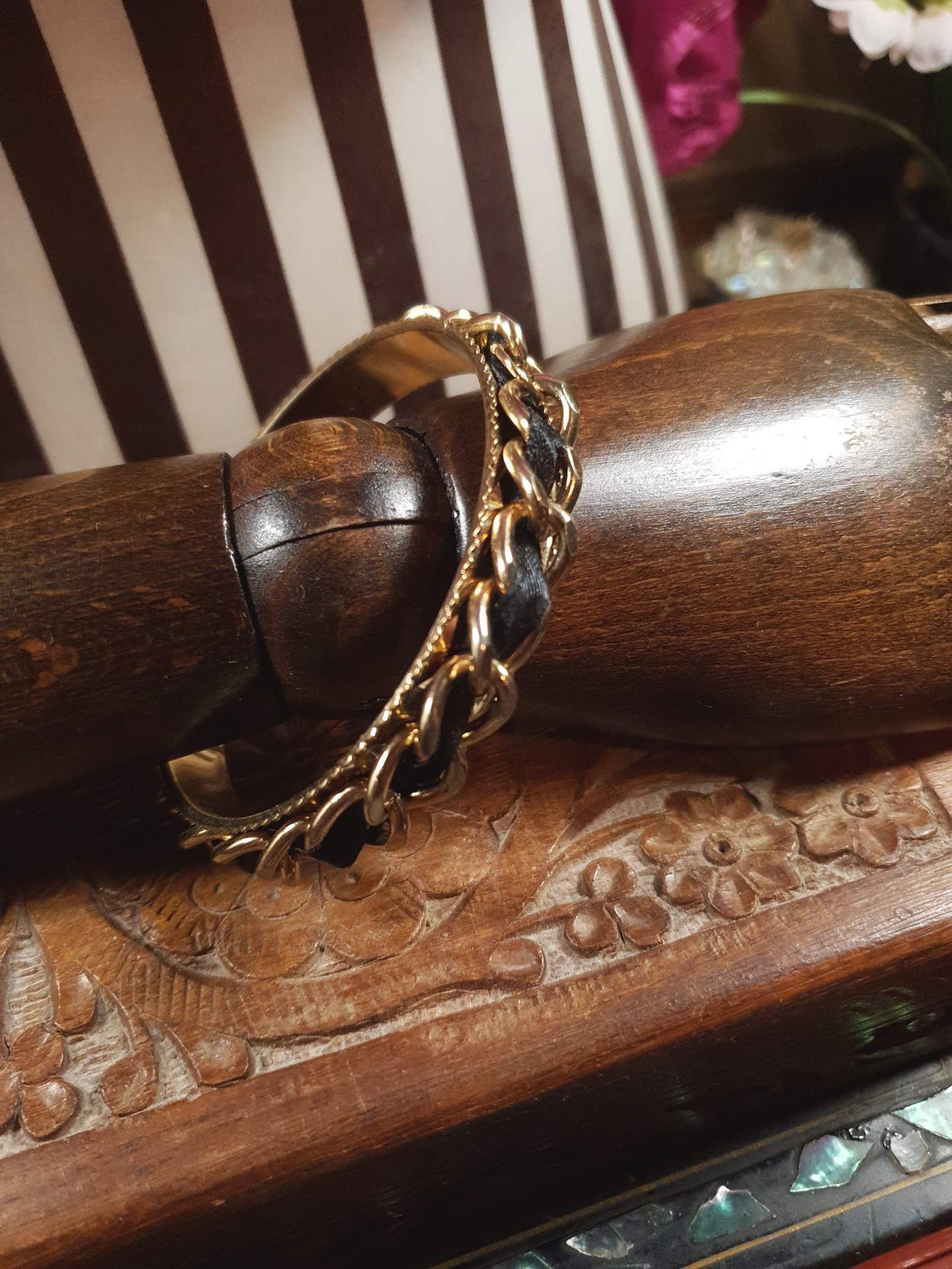 Vintage 1970s Bangle Bracelet Boho Curb Chain Black Ribbon Retro
