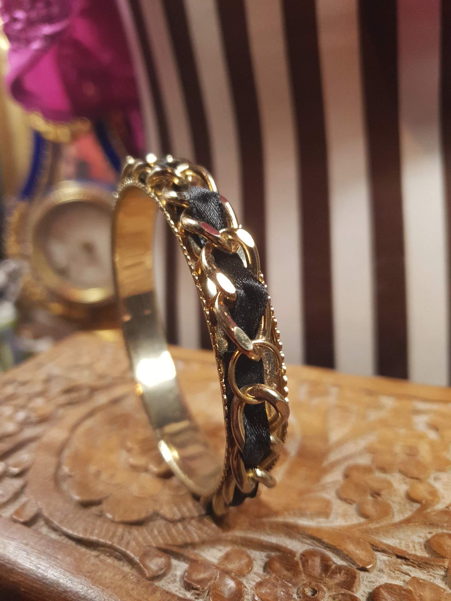 Vintage 1970s Bangle Bracelet Boho Curb Chain Black Ribbon Retro