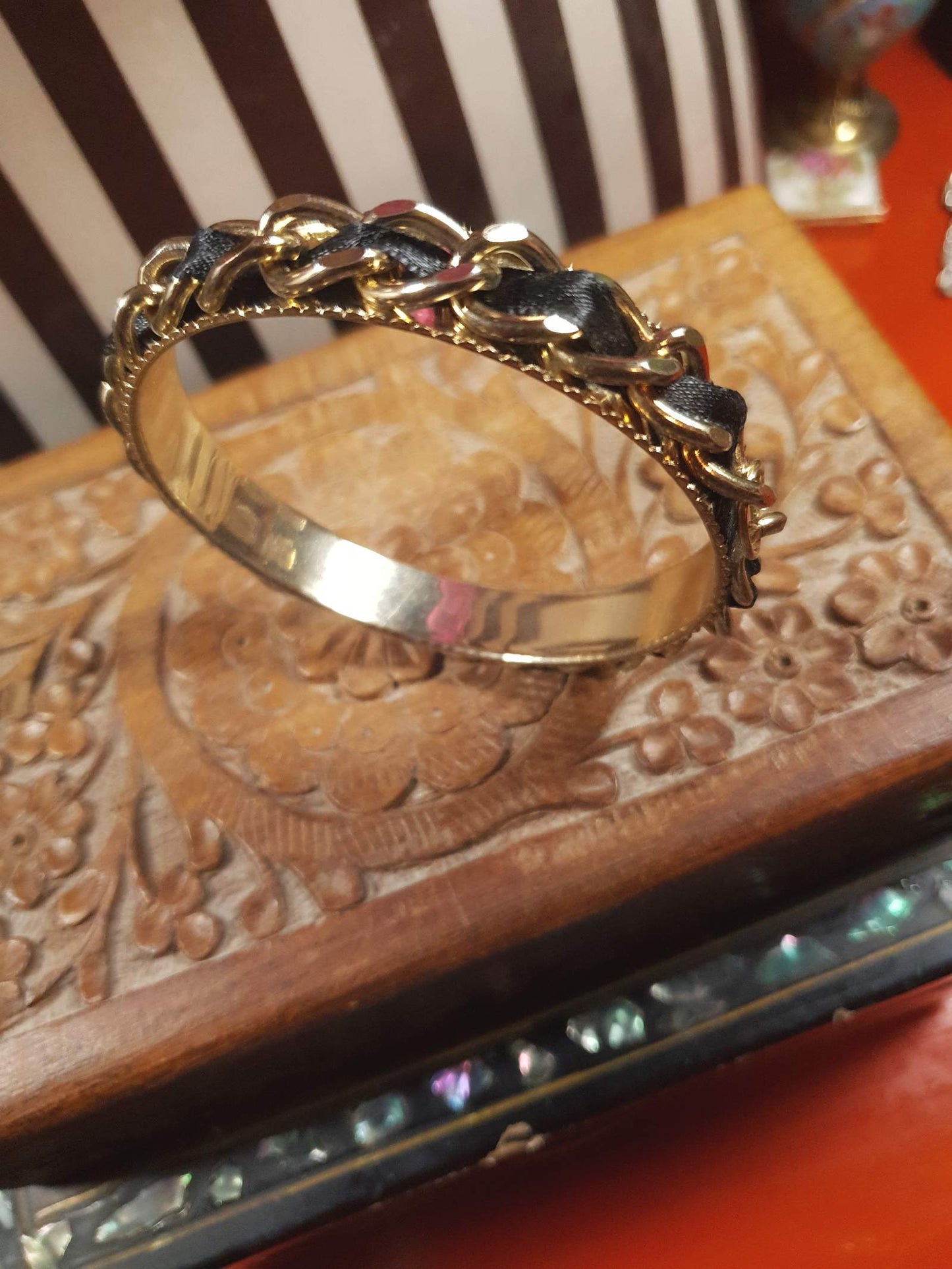Vintage 1970s Bangle Bracelet Boho Curb Chain Black Ribbon Retro