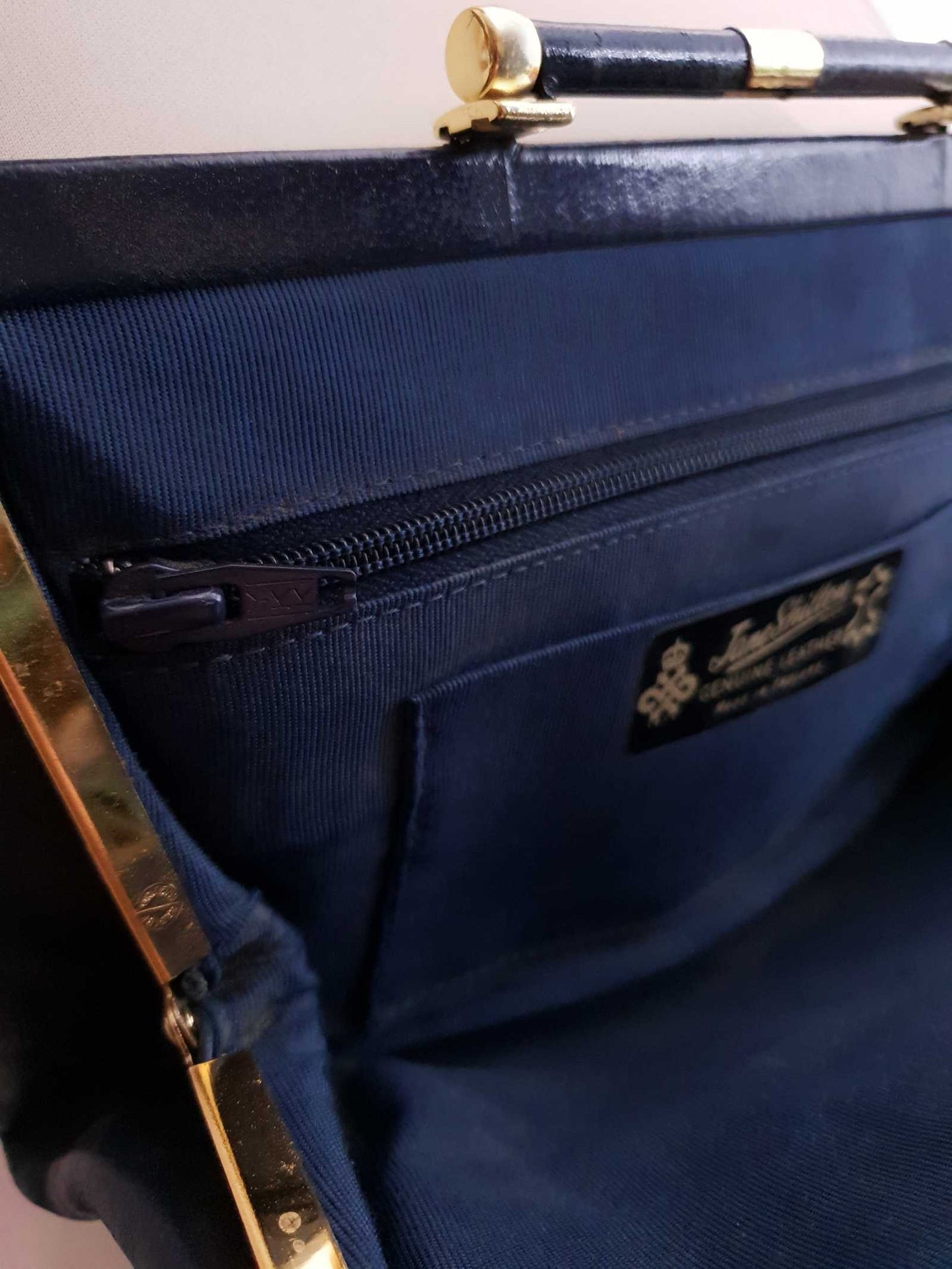 English Classics - Vintage 1970s Jane Shilton Navy Blue Leather Shoulder Bag Handbag